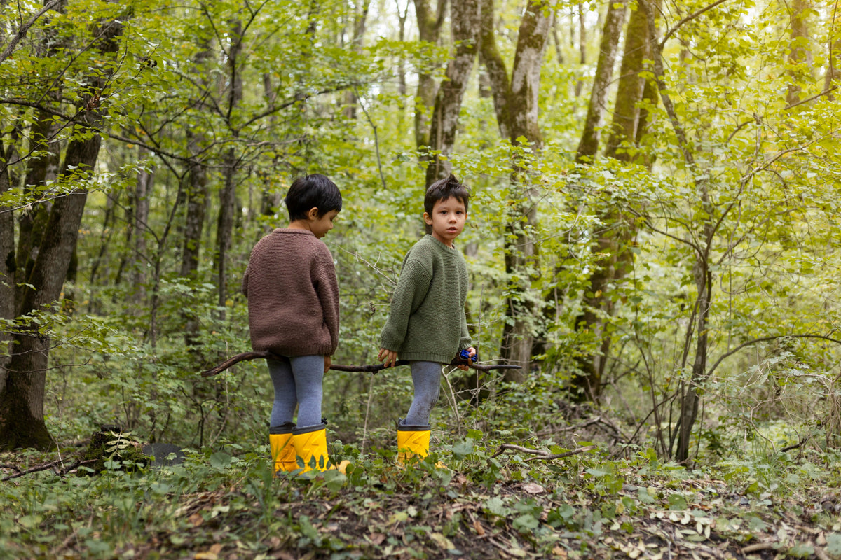 Guest Blog: Outdoor play in autumn: simple first aid for cuts, grazes and splinters